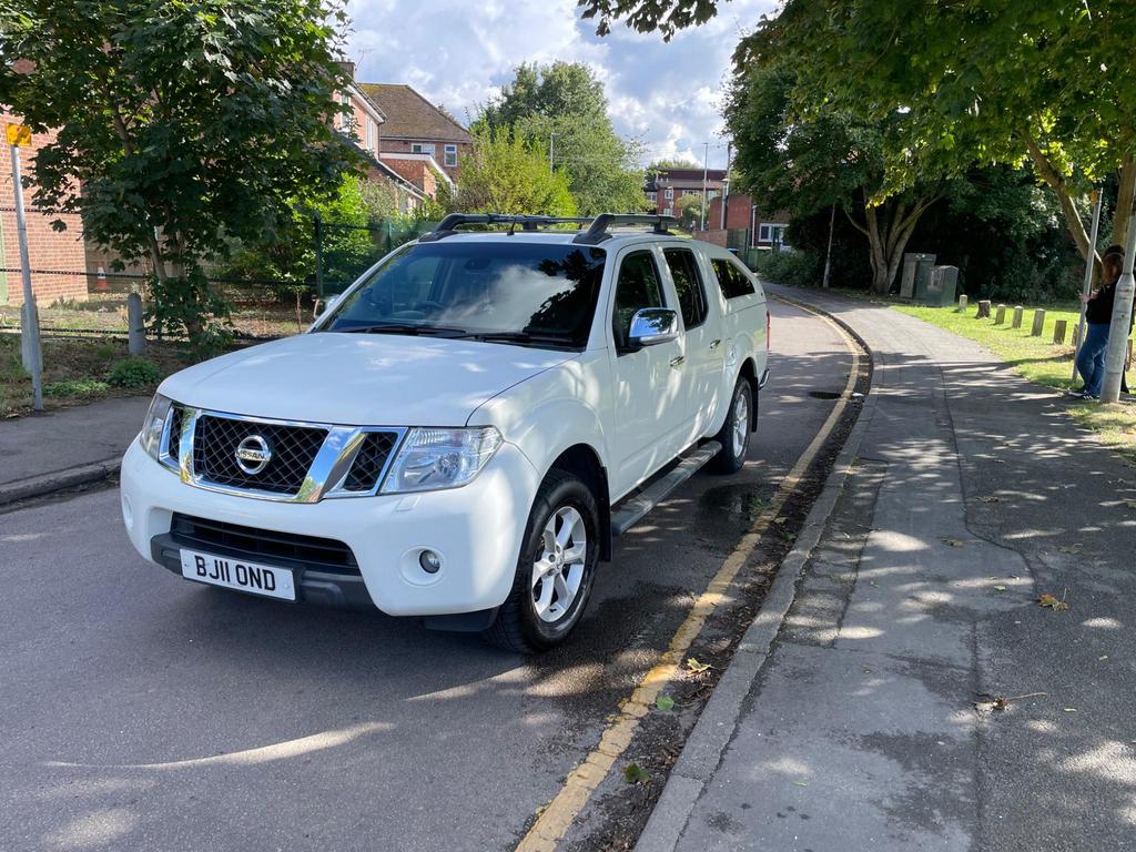 NISSAN Navara