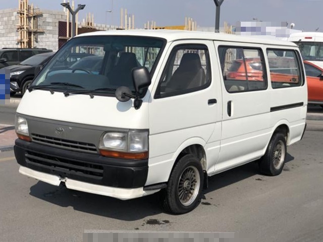 TOYOTA HIACE