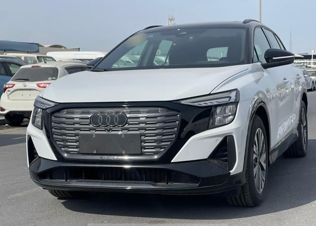 AUDI Q5 E-TRON