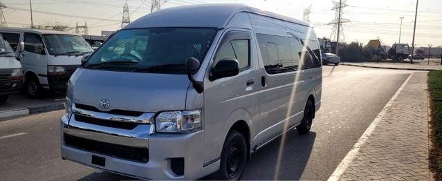 TOYOTA HIACE