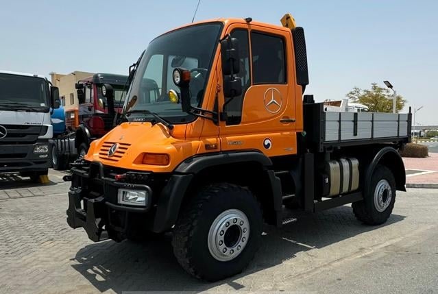 MERCEDES-BENZ UNIMOG