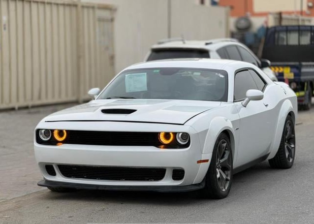DODGE CHALLENGER