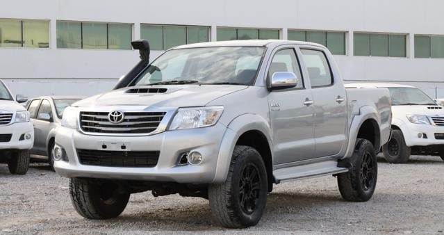 TOYOTA Hilux