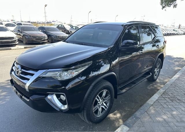 TOYOTA Fortuner