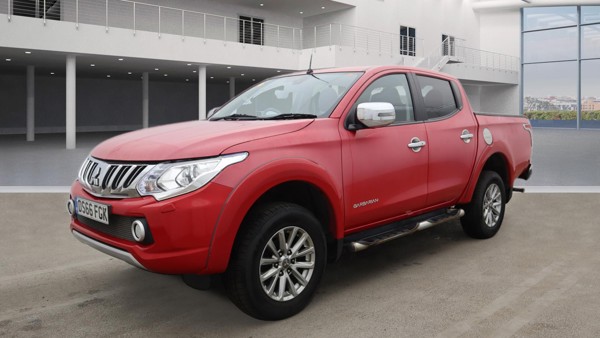 MITSUBISHI L200