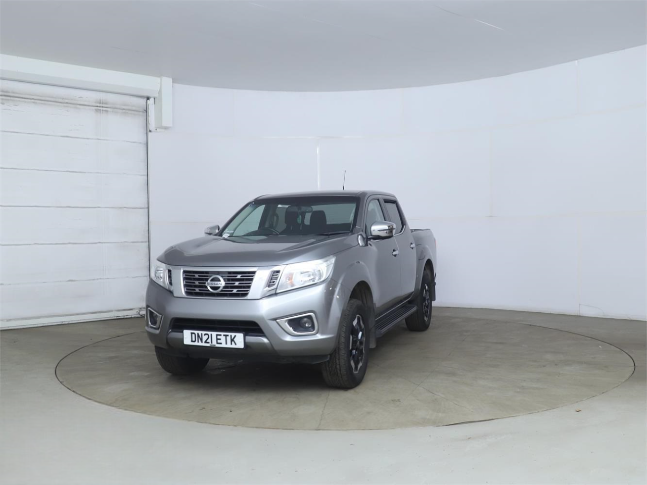 NISSAN Navara